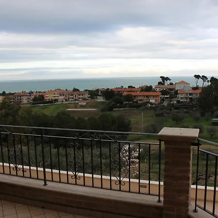 La Terrazza Sul Cerrano * Pineto