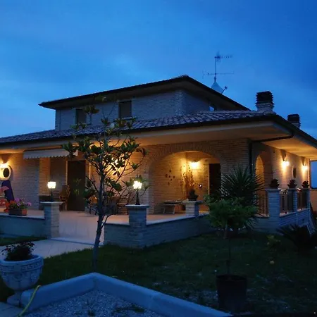 La Terrazza Sul Cerrano Bed & Breakfast Pineto